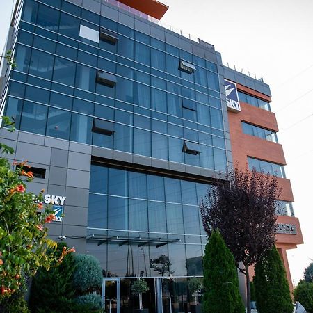 Sky Hotel Oradea Luaran gambar